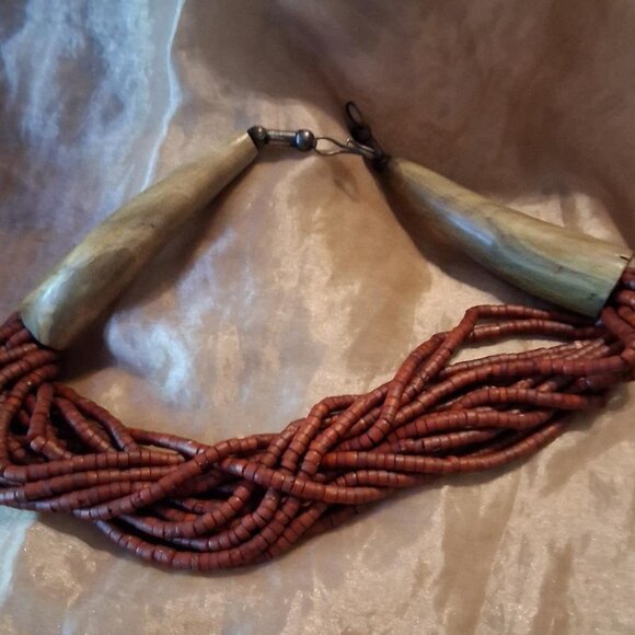 Vintage 12 Strand Brown Wooden Necklace with Horn Ends - Picture 2 of 5